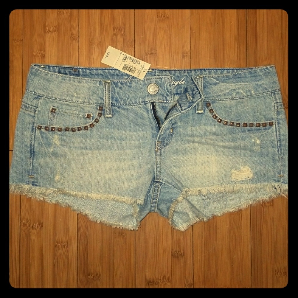Brand new AE cut off shorts w/sexy studs on pocket